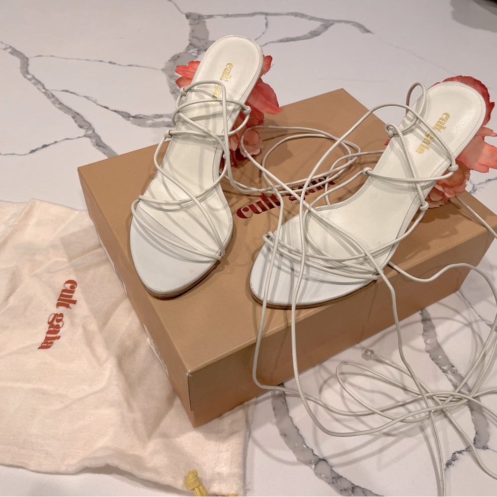 Cult Gaia 37.5 leather sandal white